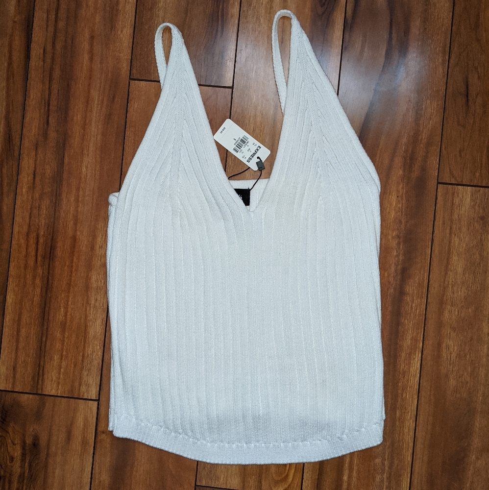 NWT Ribbed V Neck Cropped Sweater Cami Small